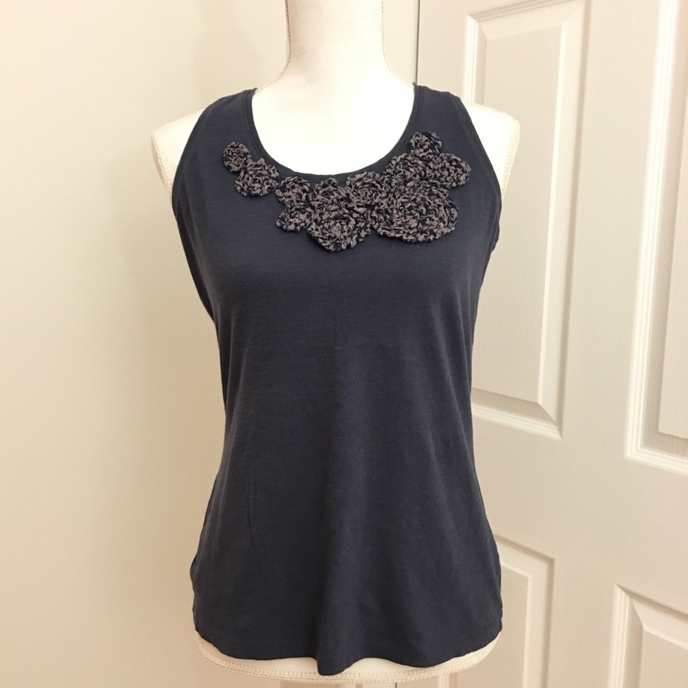 Tank top with flower embroidery around neck